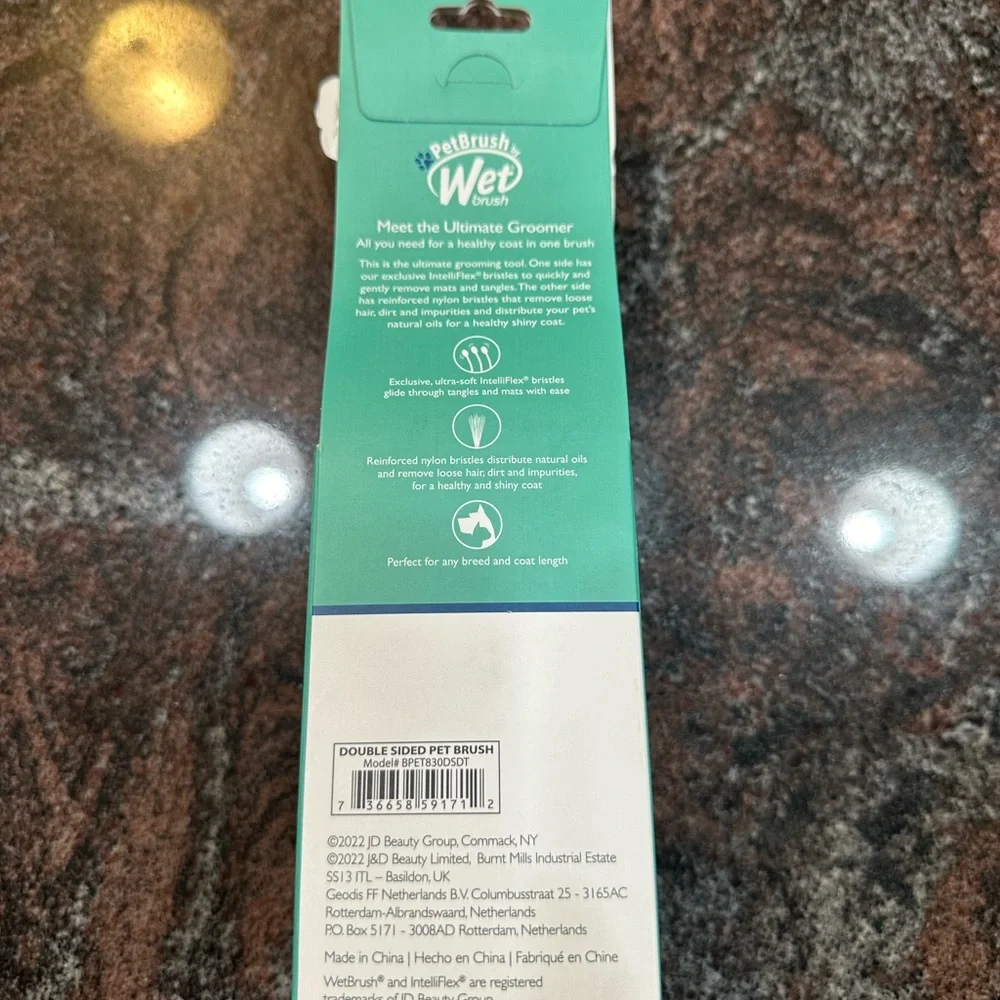 NWT Wetbrush Ultimate Grooming Pet Brush